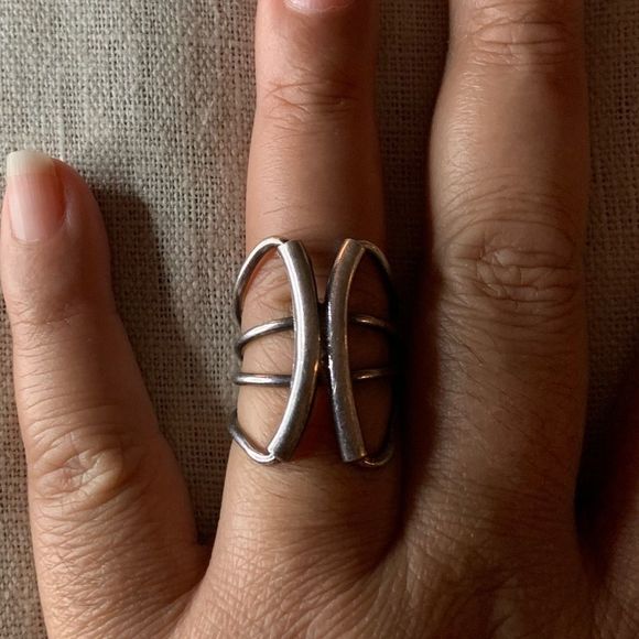 Amazing sterling silver ring! - Picture 2 of 6